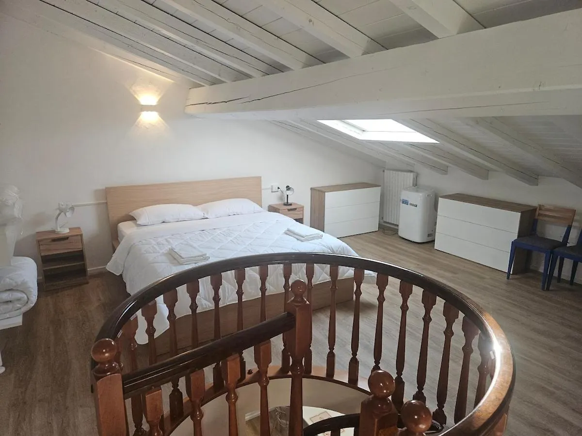 Apartmán Desenzanocentro Da Scott Wifi Free Desenzano del Garda