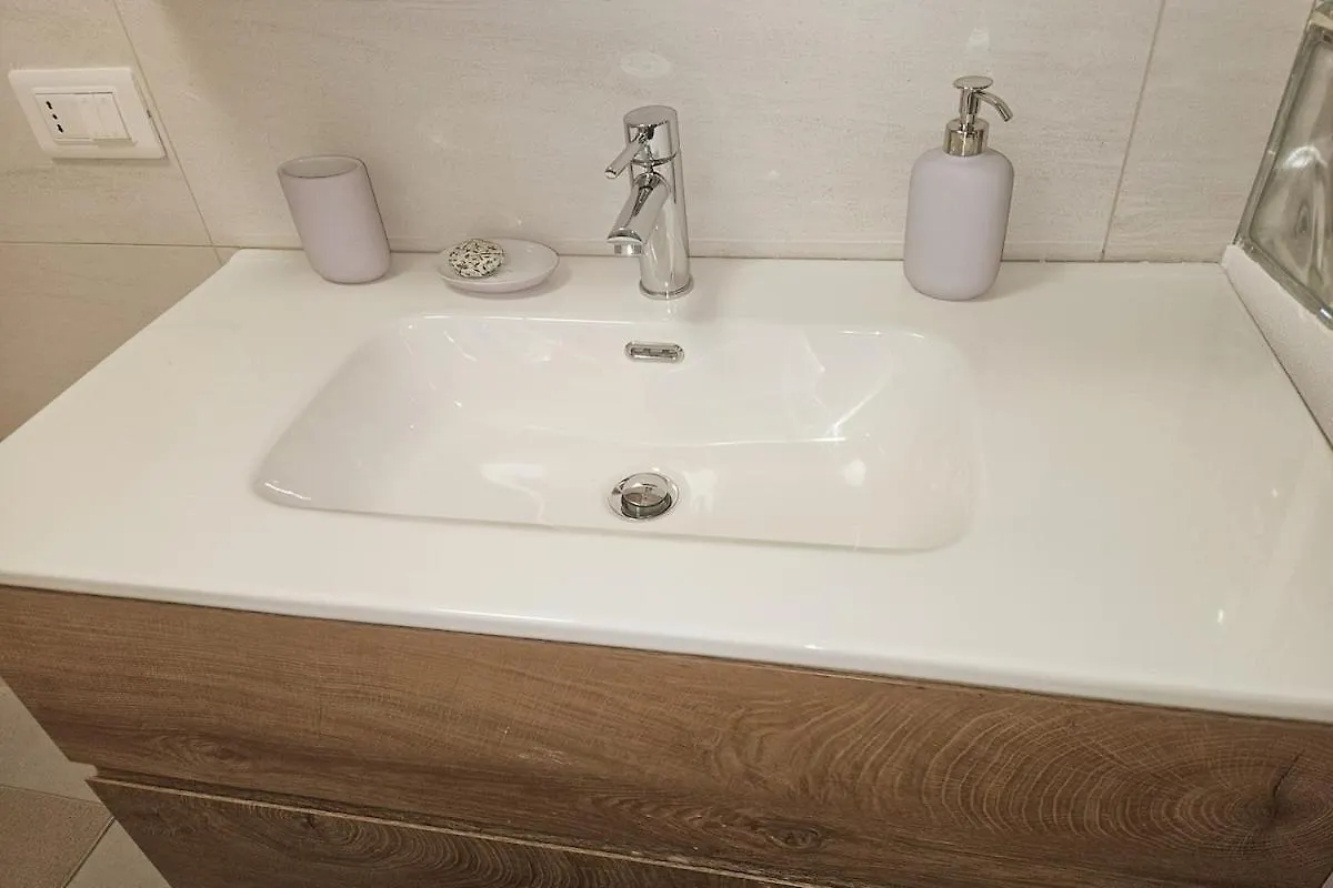 Desenzanocentro Da Scott Wifi Free Daire Desenzano del Garda İtalya